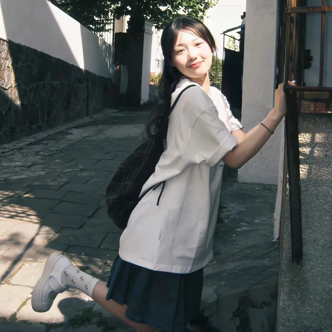 亲吻地面